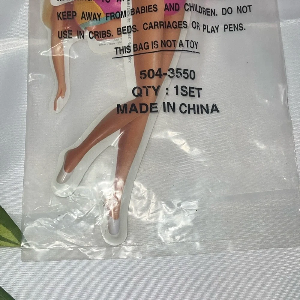 Vintage Wilton Mattel Barbie 1997 with insert Lay Ons New In Package
